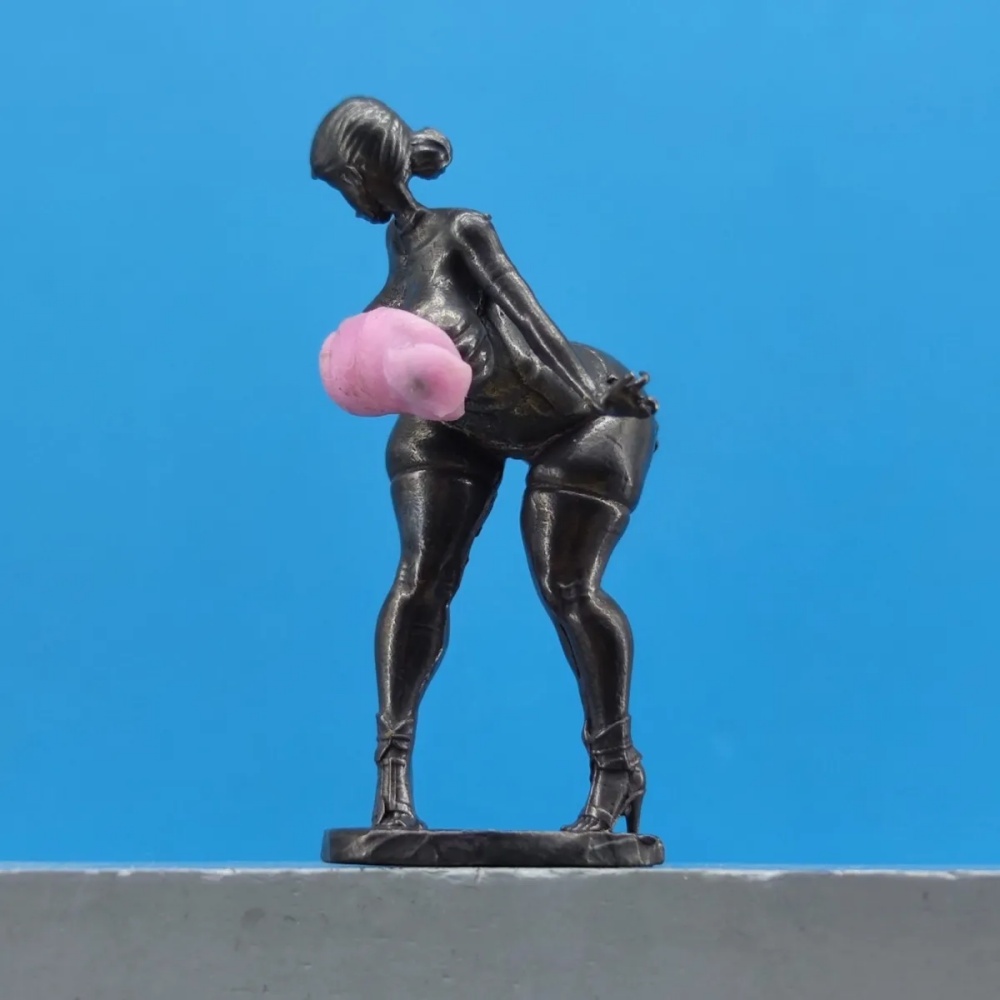 Figur Mini Wanita Kuningan Oks - Vintage Fashion Ornaments ulasan dan harga