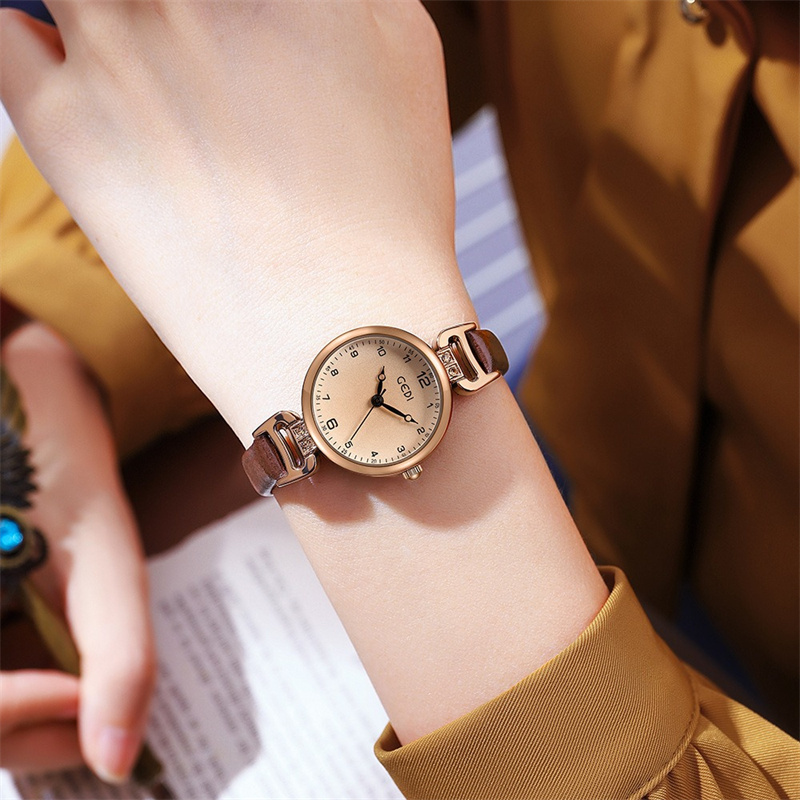 Jam Tangan Tali Kulit dengan D - Vintage Fashion Old Money ulasan dan harga