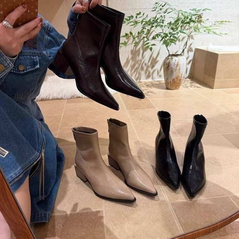 Sepatu Bot Wanita Model Vintag - Vintage Fashion In 2026 ulasan dan harga
