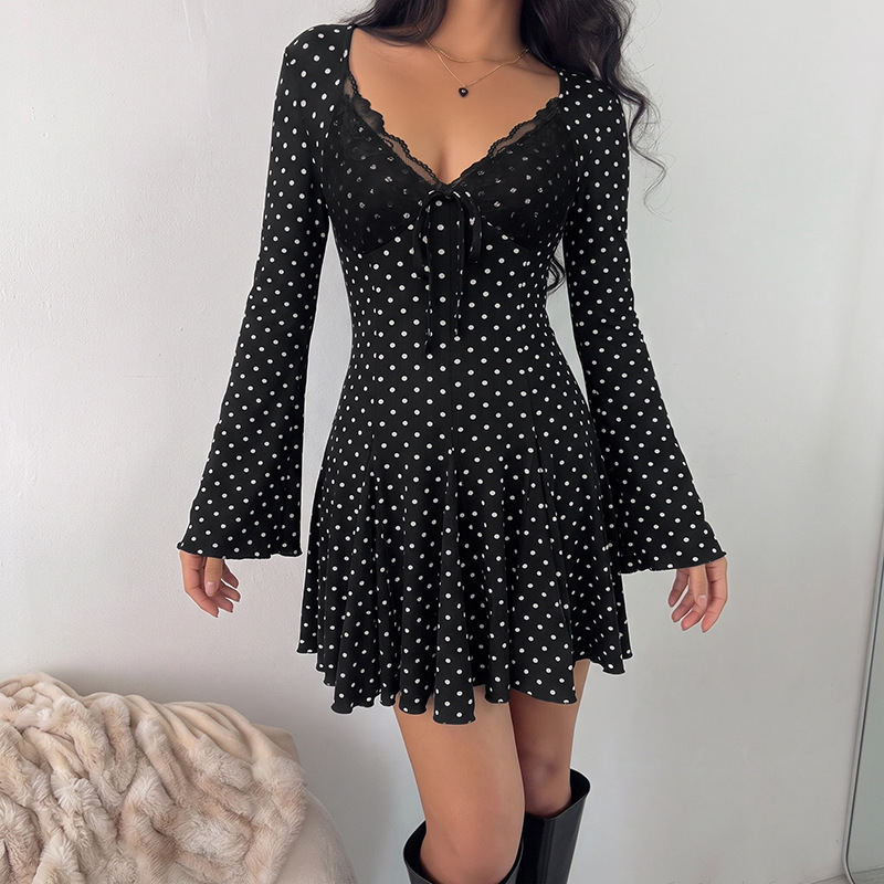 Gaun pendek berpotongan leher  - Vintage Fashion Retro Outfit ulasan dan harga