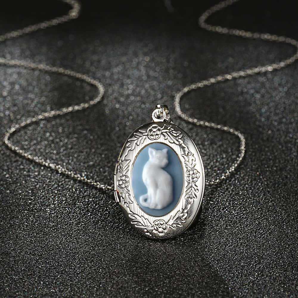 Kalung Liontin Kucing Vintage  - Vintage Fashion Store ulasan dan harga